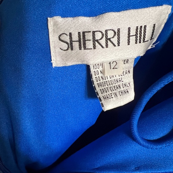 Sherri Hill 54228 Aline Gown size 12 never worn - Picture 2 of 5